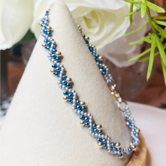 Blue Silver Gray Beaded Bracelet Thin Dainty Braided minimalist Heart NEW - Picture 2 of 6